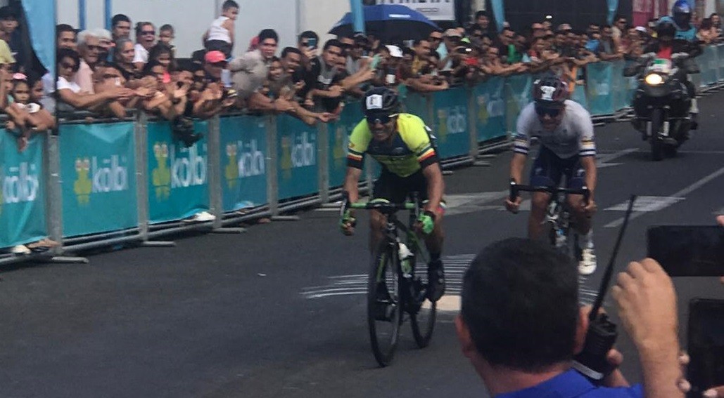 Ecuatoriano Bayron Guamá ganó la primera etapa de la Vuelta 2019