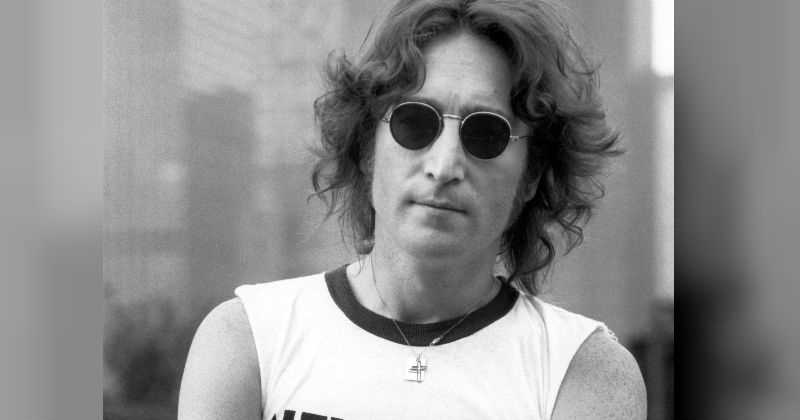 Las icónicas gafas redondas de John Lennon, vendidas por $183 mil