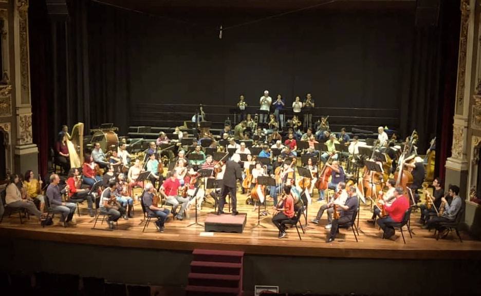 Coro y Orquesta Sinfónica unen sus melodías para celebrar la Navidad