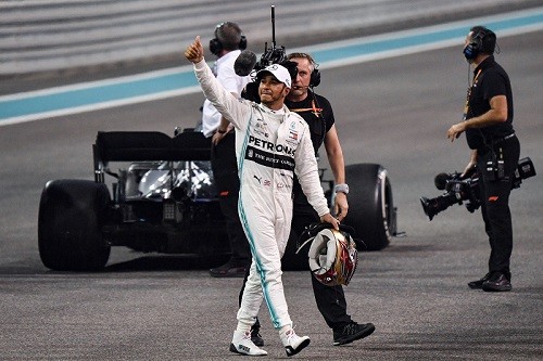 Hamilton da positivo al covid-19 y la Fórmula 1 se queda sin su campeón en el cierre de temporada