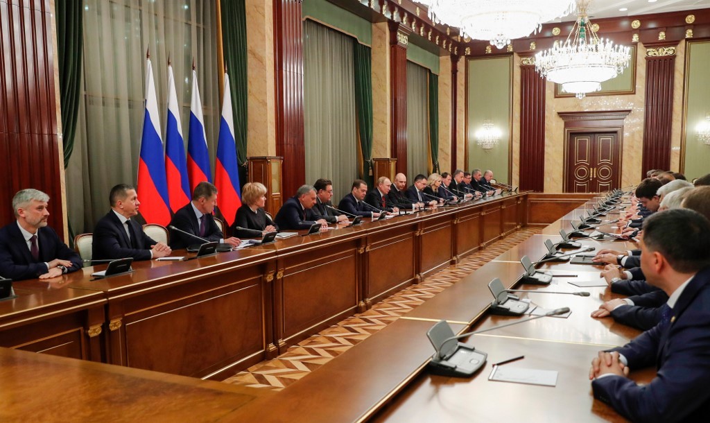 Renuncia el gobierno ruso tras anuncio de reformas de Putin