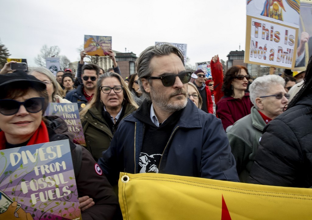 Actor Joaquin Phoenix detenido durante protesta contra el cambio climático