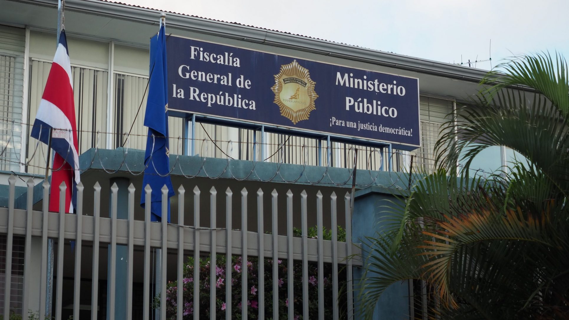 Ministerio Público detiene a uno de sus fiscales auxiliares en Golfito por presunto cobro a empresario