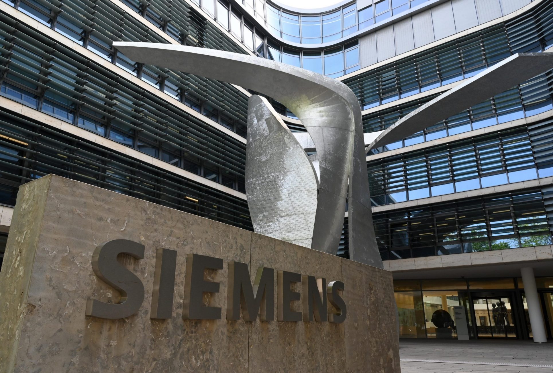 Empresa alemana Siemens cerrará parcialmente sus operaciones en Costa Rica