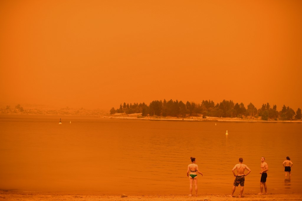 Destrozos cuantiosos en un día infernal de incendios en Australia