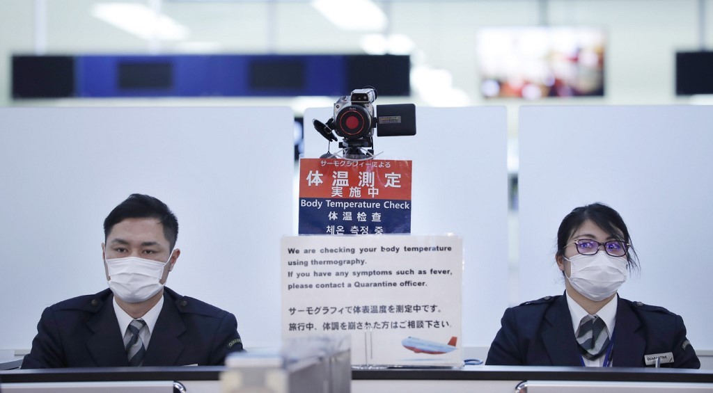 Más de 200 japoneses evacuados de China por el coronavirus llegan a Japón