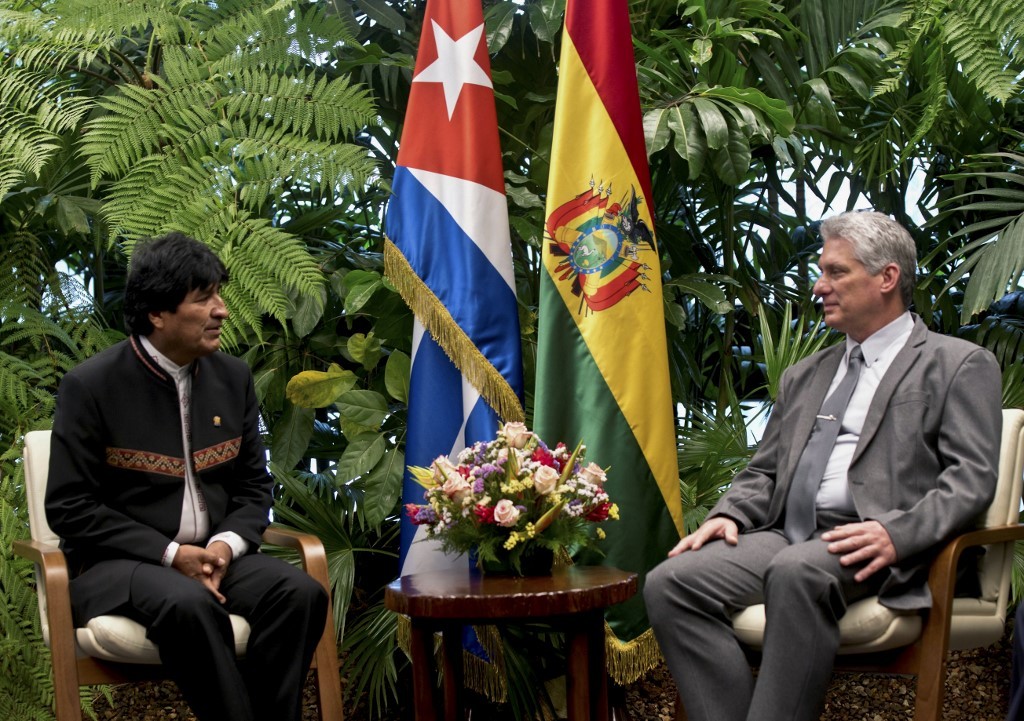 Bolivia “suspende” relaciones diplomáticas con Cuba