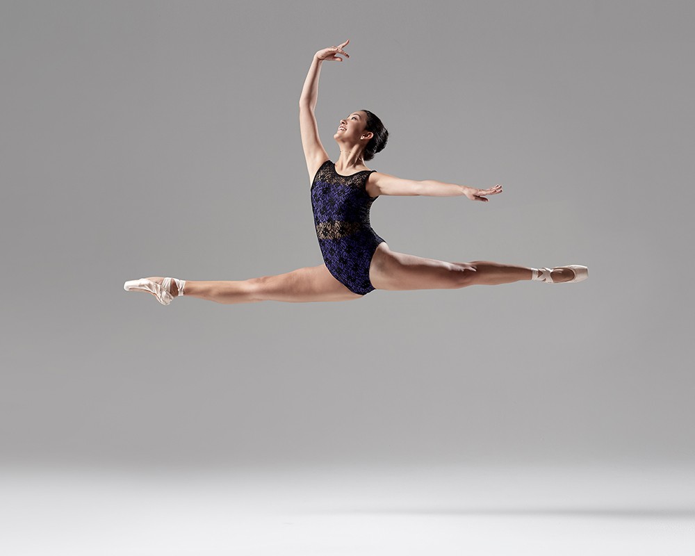 Tica Camila Pino lleva su pasión por el ballet alrededor del mundo