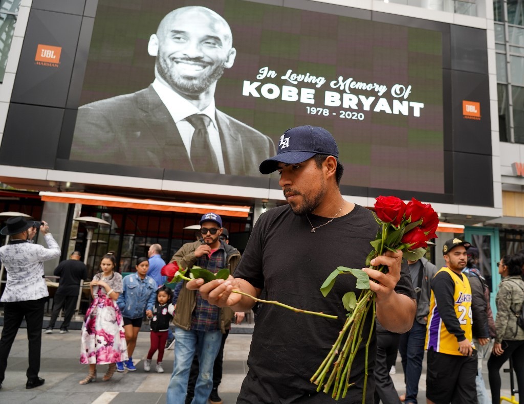 “Te amamos Kobe”: el último adiós al ídolo en la cancha que lo vio brillar