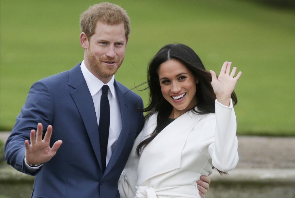 Enrique y Meghan quieren alejarse de familia real británica para trabajar por “independencia financiera”