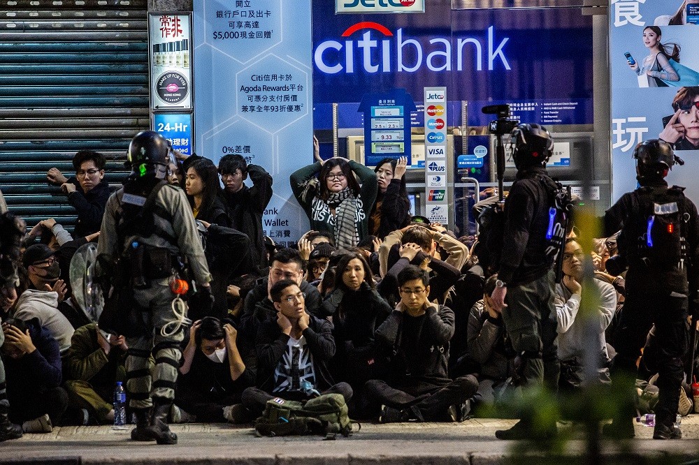 Hong Kong recibe el año nuevo en medio de protestas prodemocracia, hay más de 400 detenidos