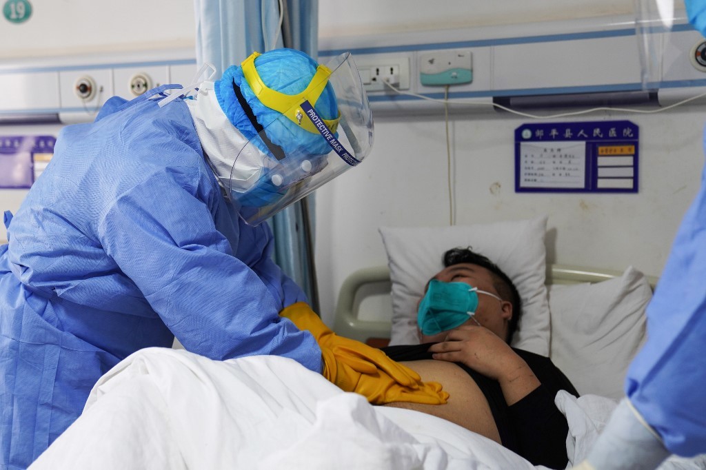 Chino de 80 años muere en Francia por el coronavirus, el primero fuera de Asia