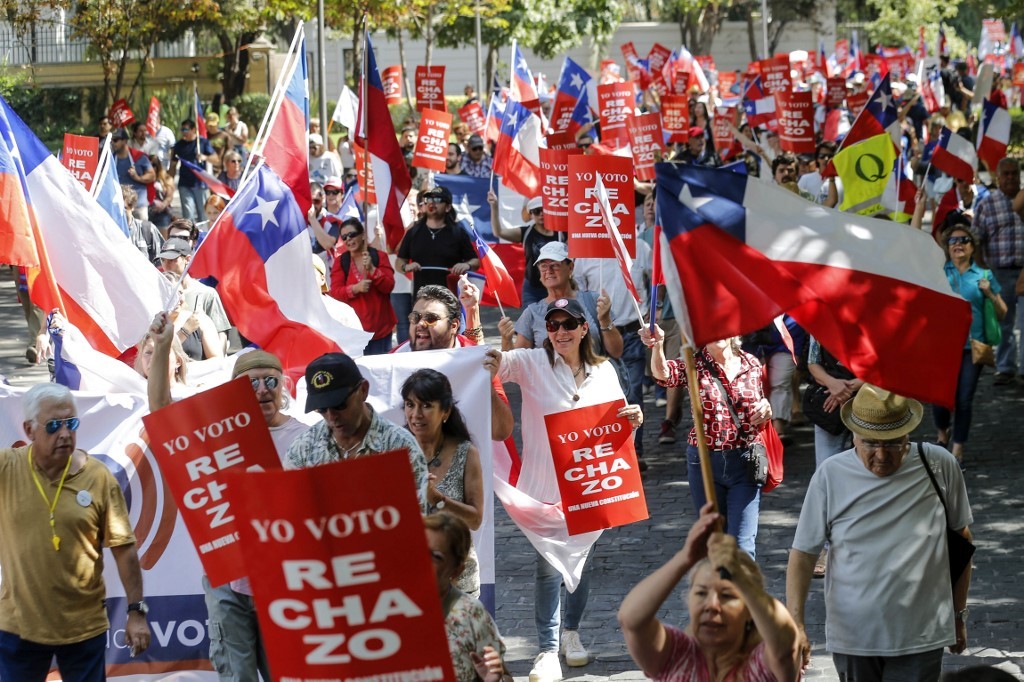 Chile cumple 30 años de democracia sin fiesta y con amargura