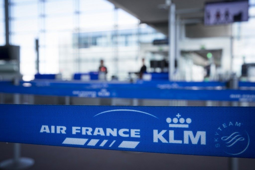Aerolínea KLM suprimirá hasta 2.000 empleos por el coronavirus