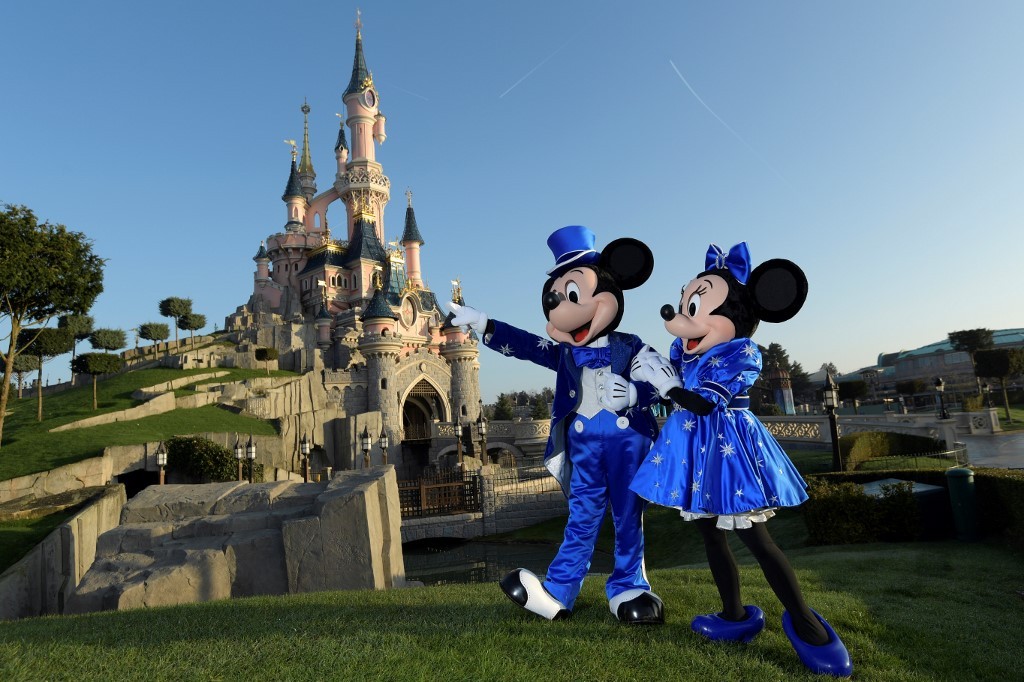 Disney cierra sus parques en California, Florida y París por coronavirus