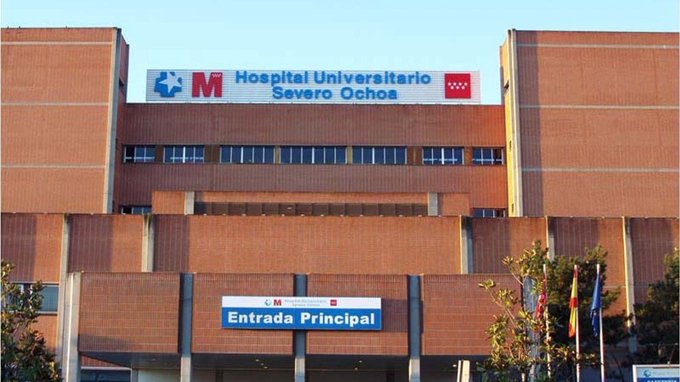 Asediado por el virus, un hospital español resiste entre lágrimas