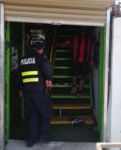 Policía detuvo a dueños de gimnasio por desobedecer orden de cierre