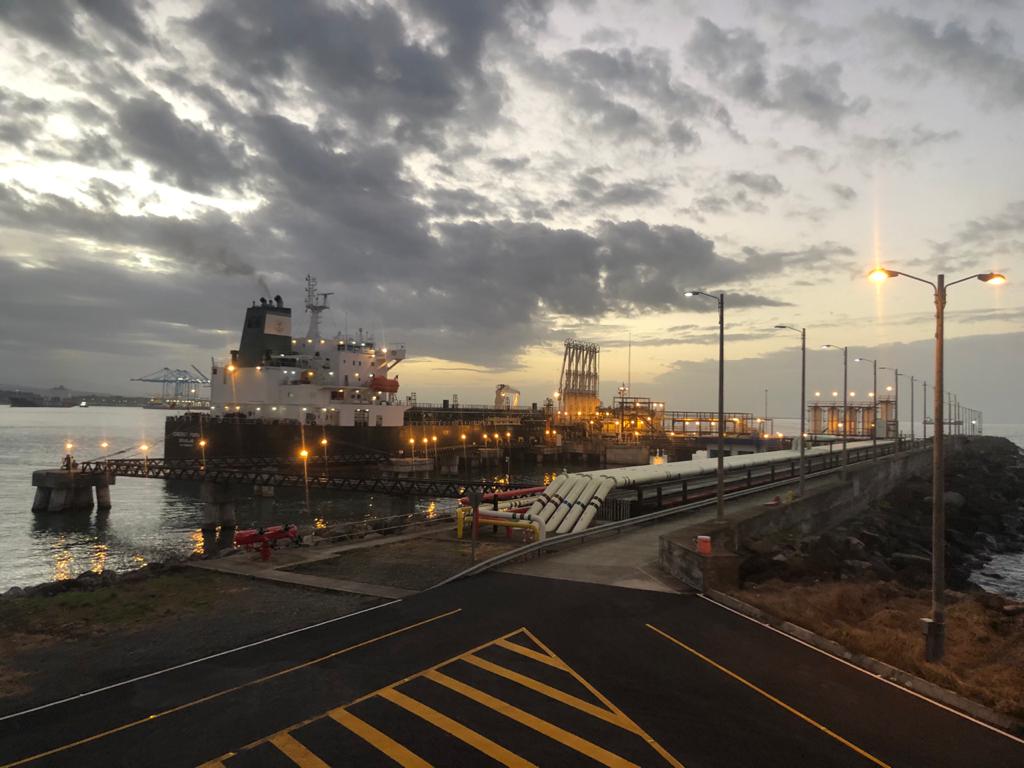 Muelle petrolero de Moín a cargo de Recope reportó su primer desembarco
