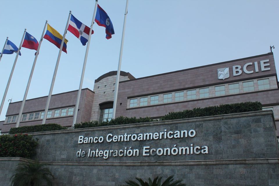 Contraloría confirma a diputada Andrea Álvarez que fondos de BCIE pasan a ser recursos públicos cuando ingresan al Estado