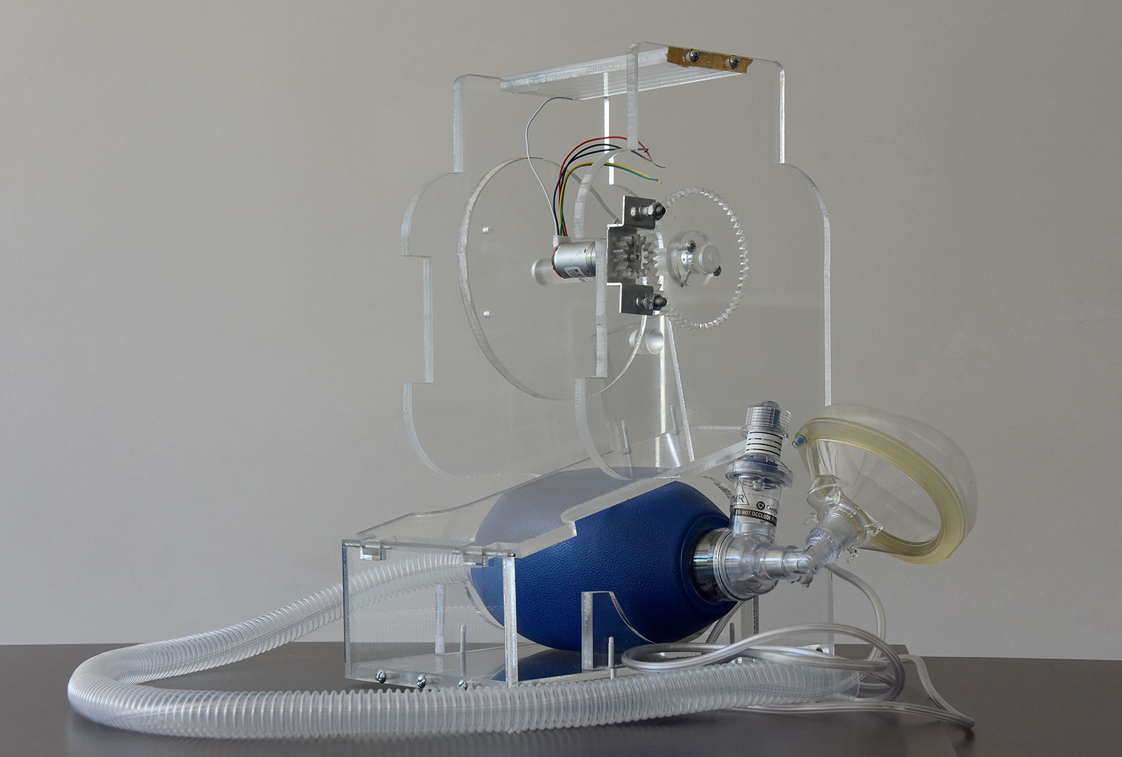 UCR diseña respiradores de emergencia para atención de pacientes con COVID-19