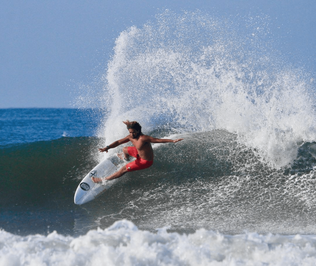 ‘Cali’ Muñoz relató cómo entrena un surfista sin montar olas por pandemia