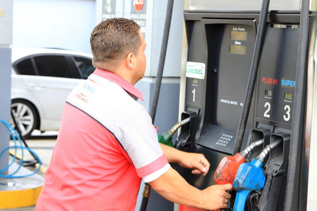 Congelar precios de la gasolina permite recaudar ¢10 mil millones para entrega de Bonos Proteger