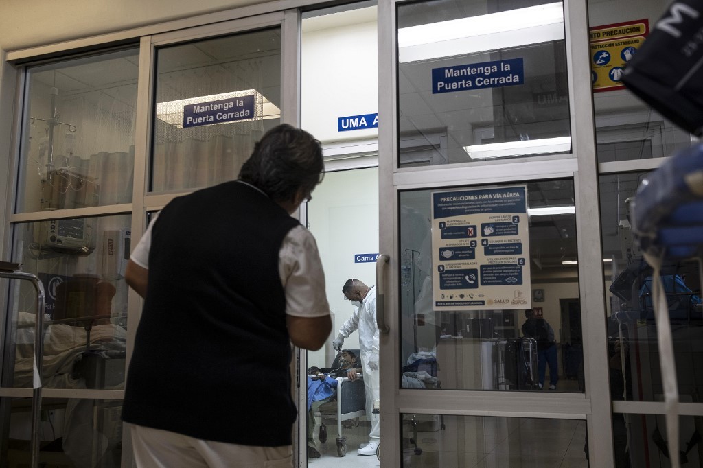 México contrata 3.000 médicos para enfrentar el coronavirus