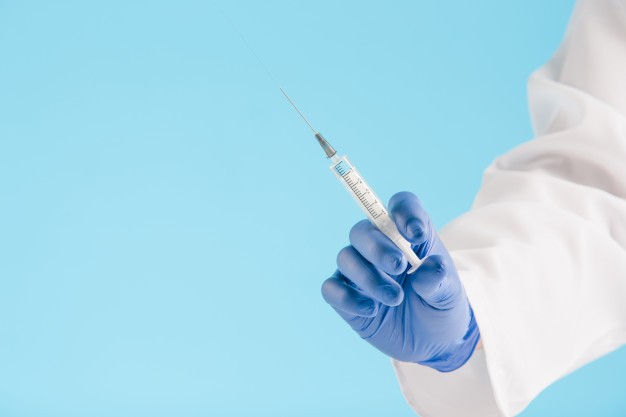 Salas aseguró que vacuna contra el covid-19 se aplicaría aquí el primer trimestre del 2021