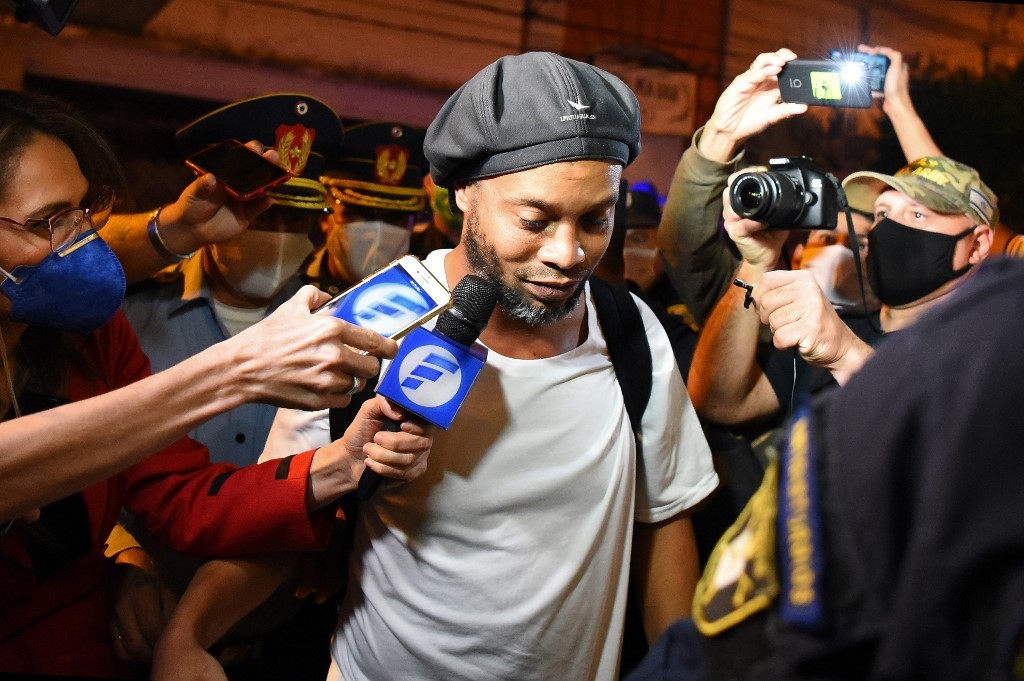 “Fue un golpe muy duro”, dice Ronaldinho desde su hotel-cárcel en Paraguay