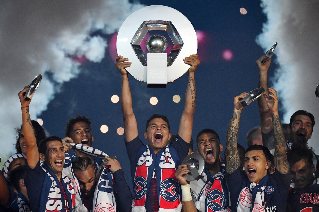 En medio de la pandemia se mantiene la tónica en el fútbol francés: PSG declarado campeón
