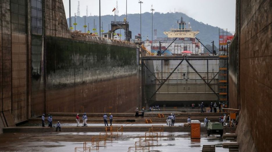 Por qué el Canal de Panamá se está quedando sin agua (y no tiene nada que ver con la crisis por el coronavirus)