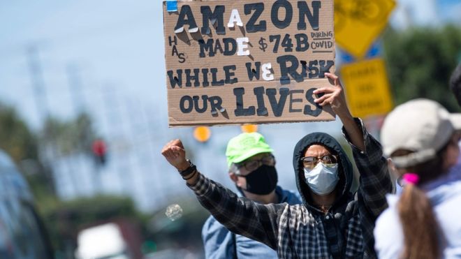 Coronavirus: la renuncia de un vicepresidente de Amazon por los despidos de trabajadores descontentos en plena pandemia