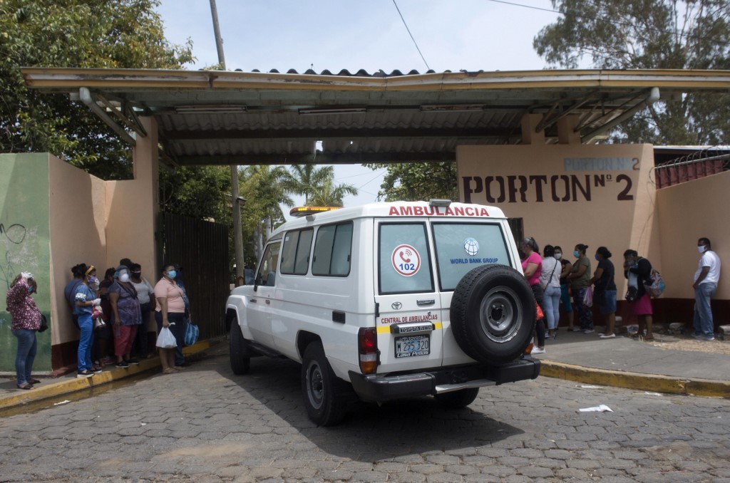 Asociaciones Médicas de Nicaragua en la mira del orteguismo: despidos, amenazas y campañas de desprestigio