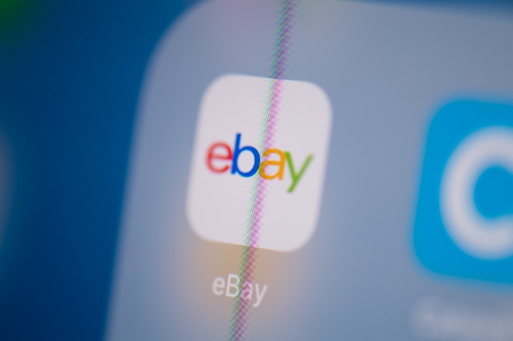Cucarachas y el feto de un cerdo: 6 exempleados de eBay acusados de ciberacoso agresivo