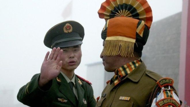 China vs India: por qué regresó la tensión entre los ejércitos de los dos países más poblados del mundo