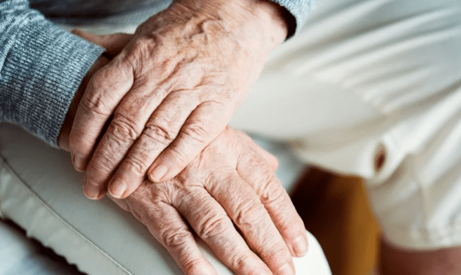 Paciente de 92 años se recupera de COVID-19: el contagiado más longevo en Costa Rica