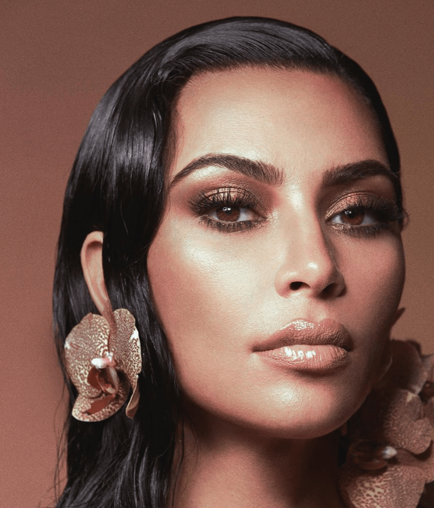 Kim Kardashian está obsesionada con Costa Rica: otra vez publica post con una referencia al país