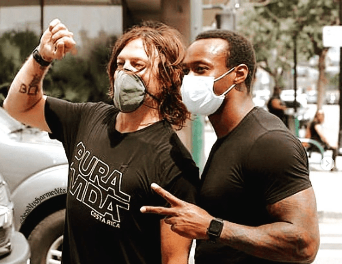 Con camiseta de Costa Rica, actor de ‘The Walking Dead’ Norman Reedus protestó en EE. UU. contra el racismo