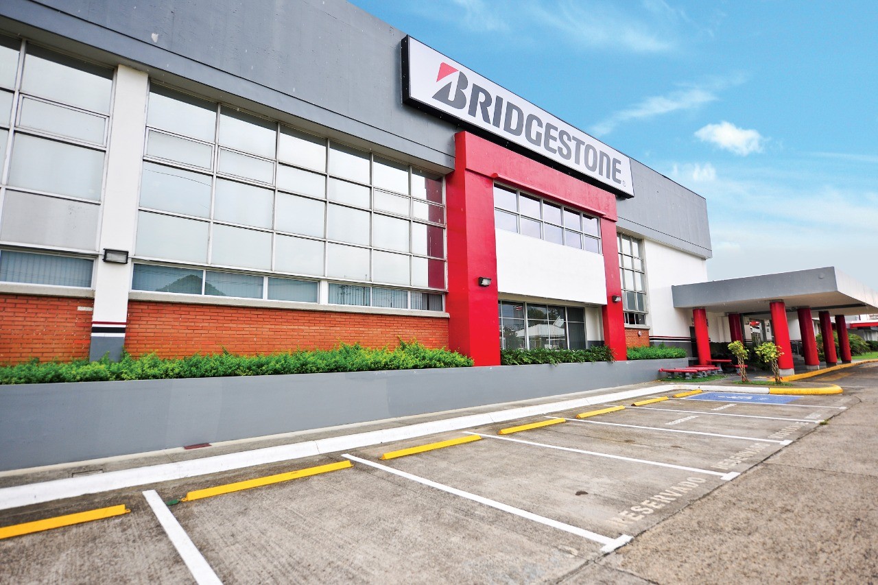 Bridgestone invirtió $20 millones para mejorar su planta de producción de llantas en Costa Rica