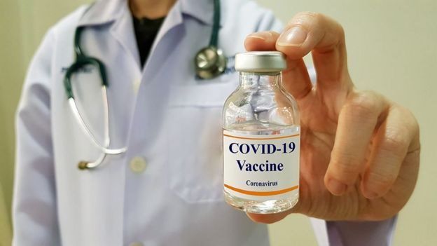 “Solo duermo 4 horas al día desde febrero”: el científico latino que trabaja en hallar una vacuna contra la COVID-19