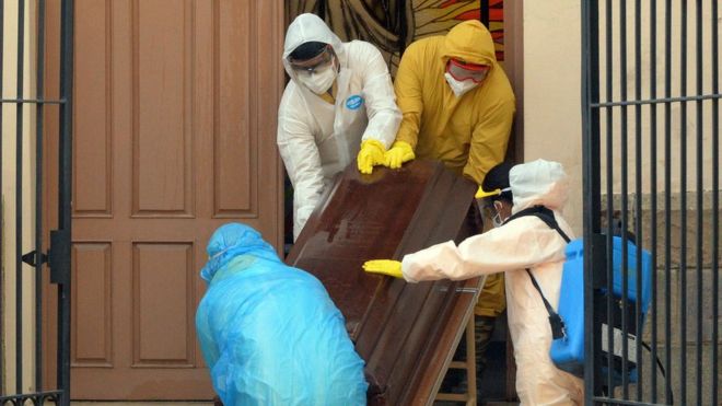 Qué pasa con la COVID-19 en Bolivia: policía recogió 420 cadáveres en casas y calles en 5 días