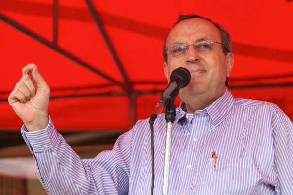 Grupo de líderes del PUSC y expresidente Calderón se reunirán para posible coalición