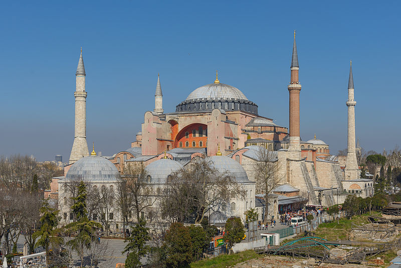 Presidente de Turquía rechaza críticas por conversión de basílica Santa Sofía en mezquita