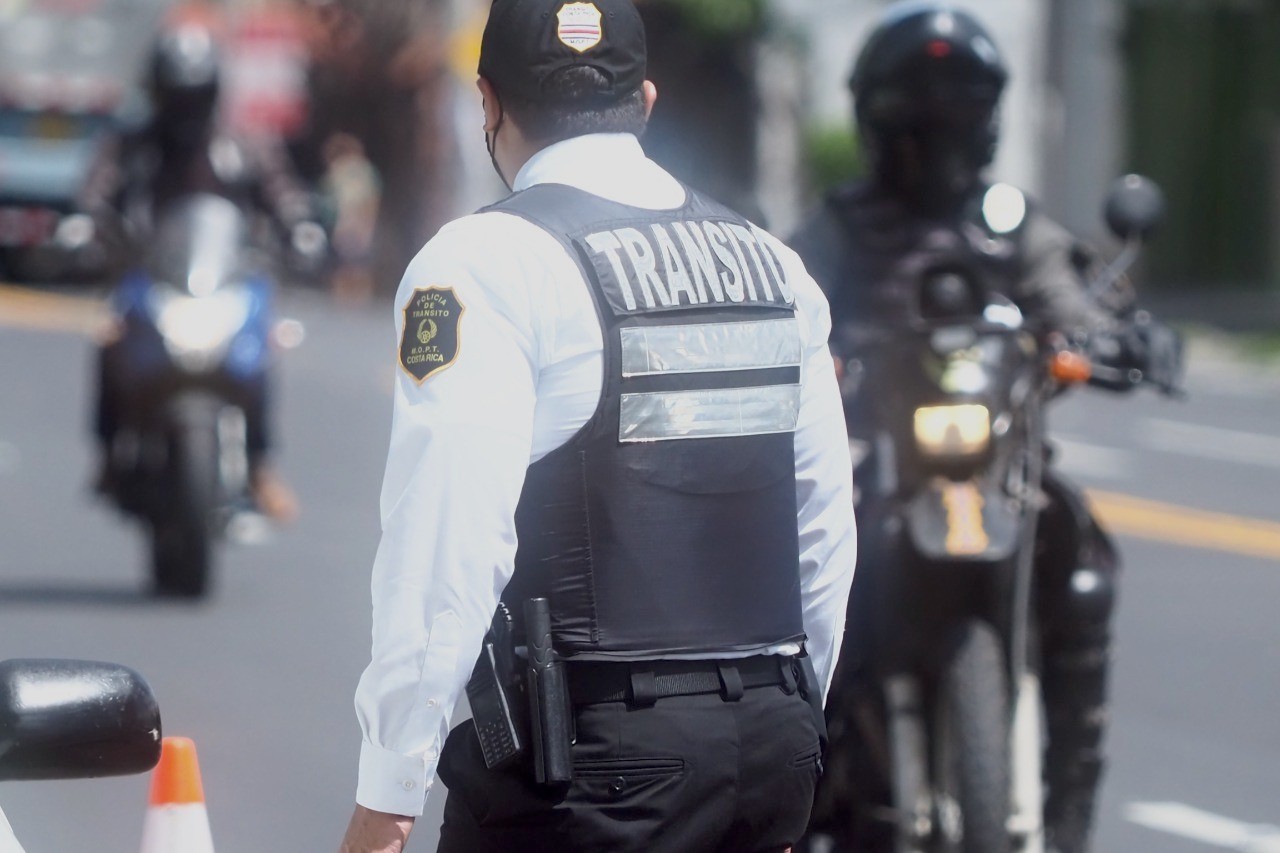Policía de Tránsito despliega operativos en principales rutas del país por regreso de vacacionistas