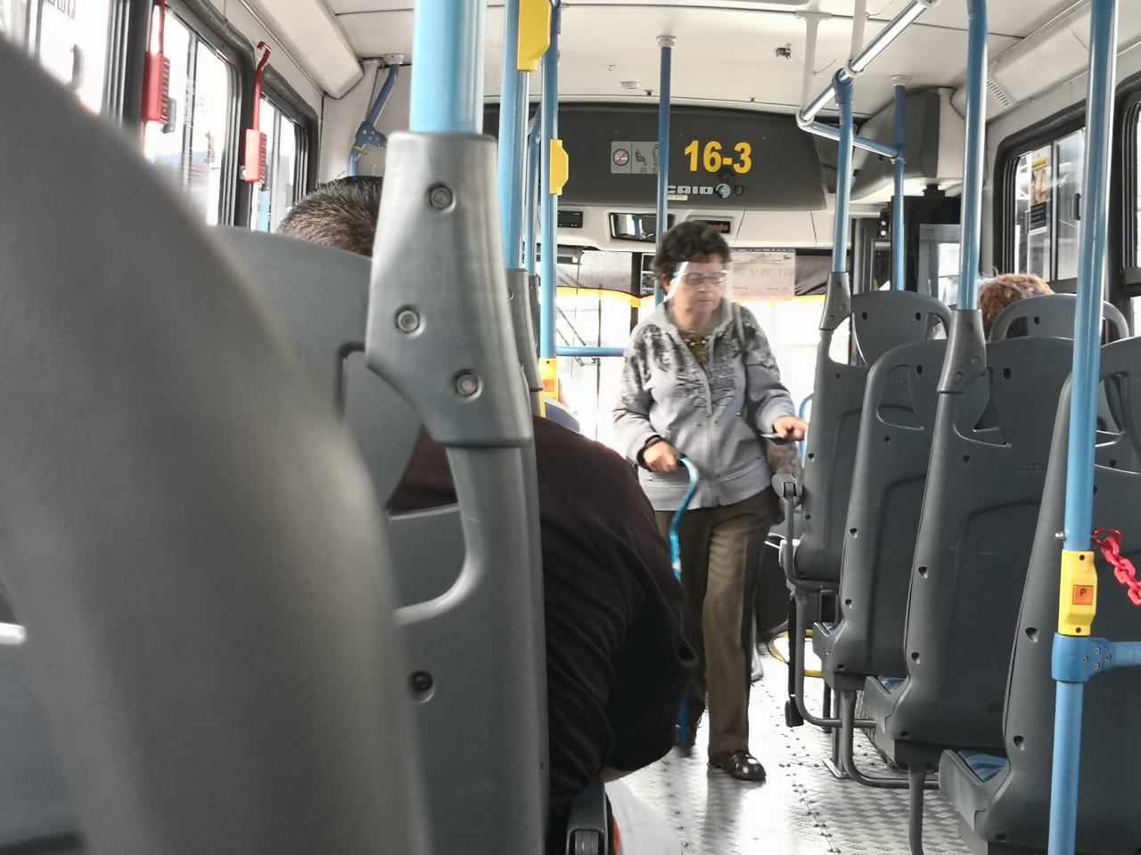 Plan piloto de pago electrónico en buses arrancaría en 6 meses