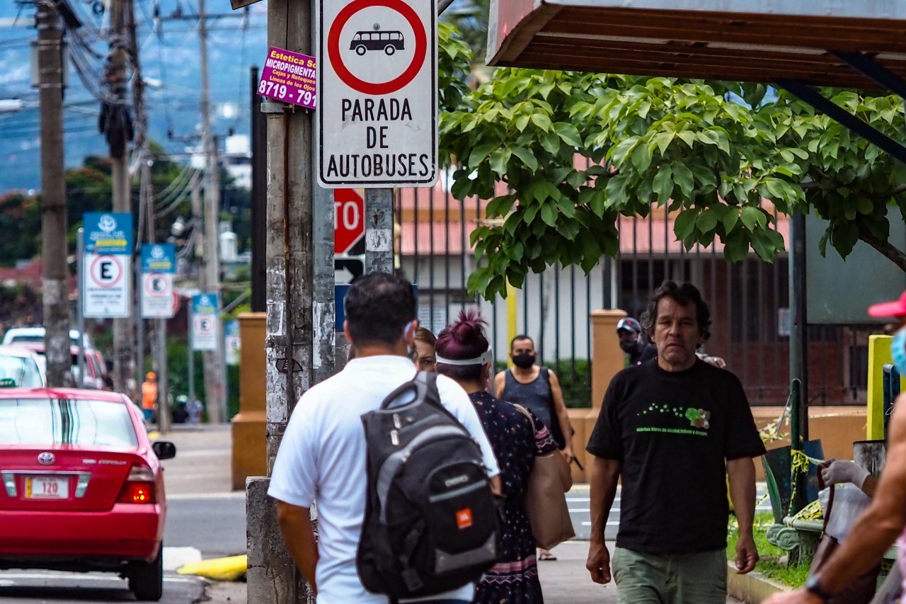 Empleo en Costa Rica se recupera tras la pandemia pero se pierde calidad, dice el Banco Mundial