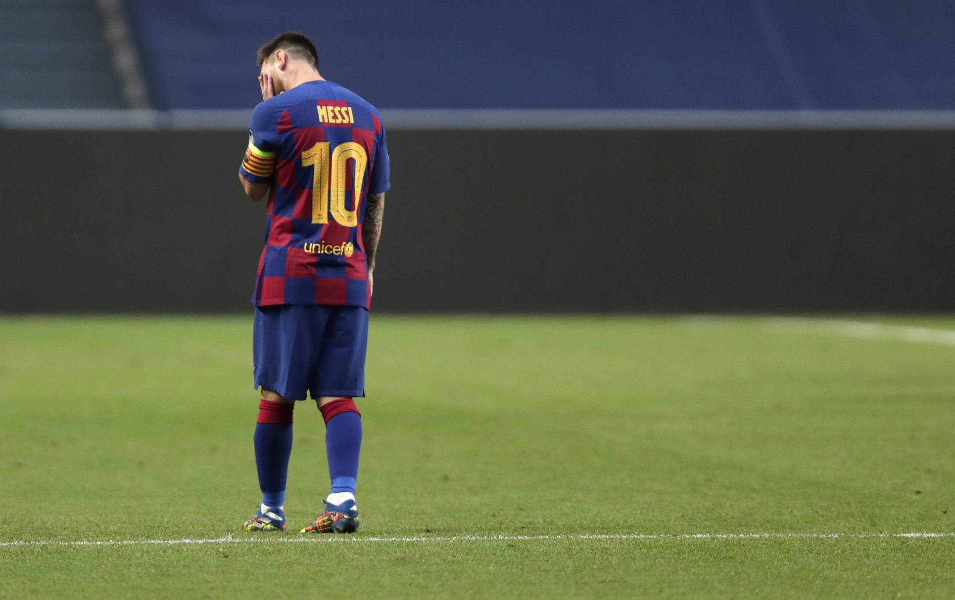 En medio de las dudas por continuidad de Messi, nuevo entrenador del Barça confía en que ‘La Pulga’ no se irá