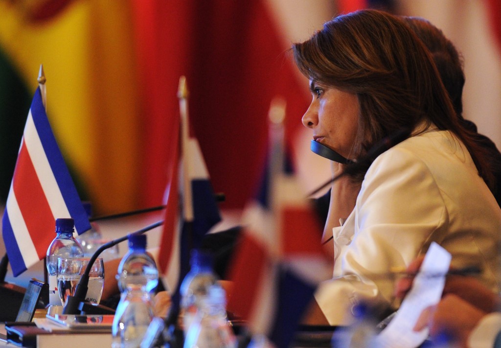Aspiraciones de EE.UU. de presidir BID se ponen cuesta arriba; candidatura de Laura Chinchilla se mantiene