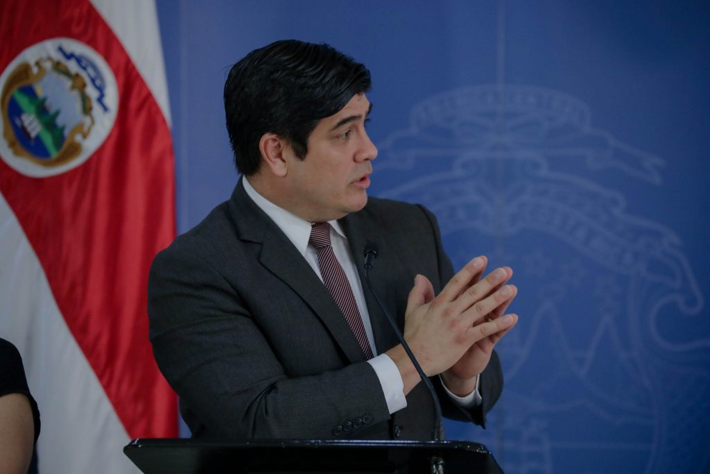 Hacienda investigará a hotel por facturas del viaje del presidente Alvarado