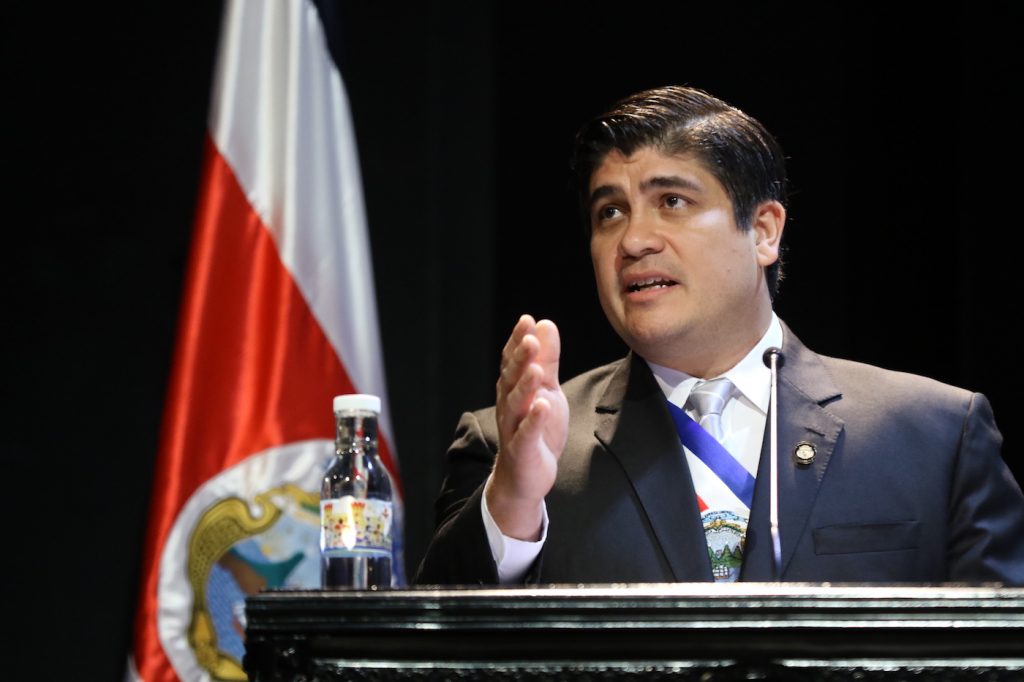 Fiscalía investiga paseo del Presidente Alvarado a Guanacaste por presunto enriquecimiento ilícito